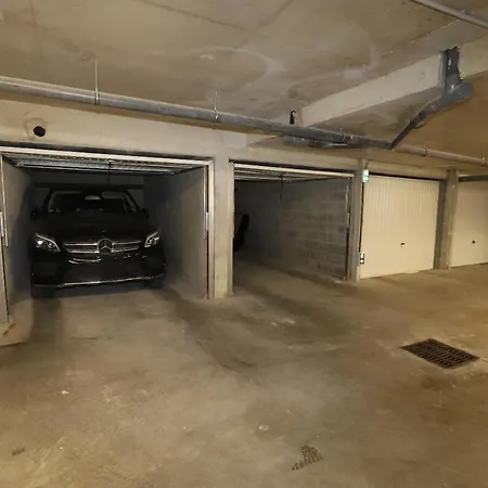 Et Garage Au Coeur De Apartamento